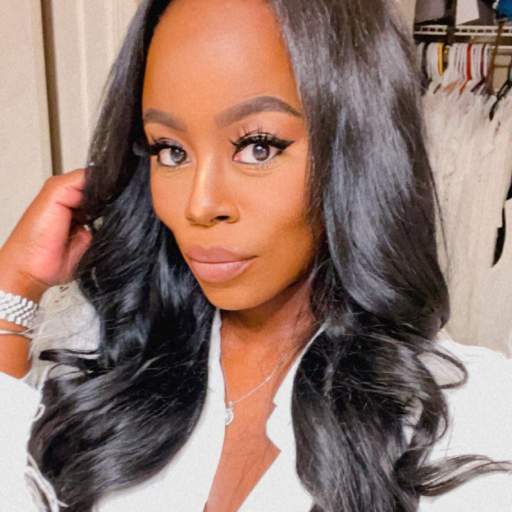 Meet your Posher, Keni Lee